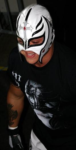 http://metkere.com/medvedev/images/ReyMysterio.jpg